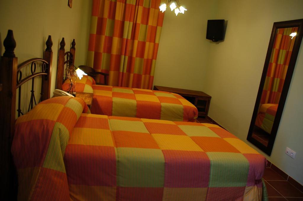 Hotel Rural Los Chaparros Freila Rom bilde